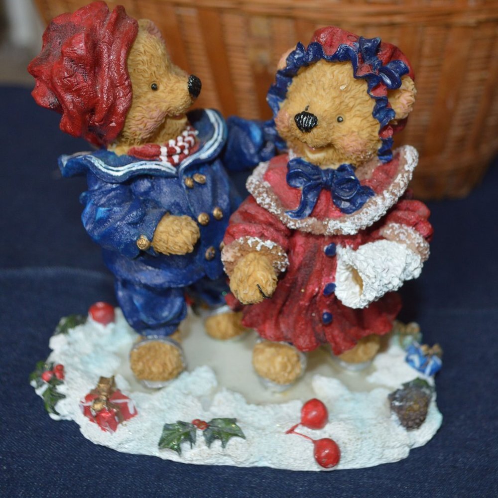 Vintage Bears Ice Skating Resin Figurine